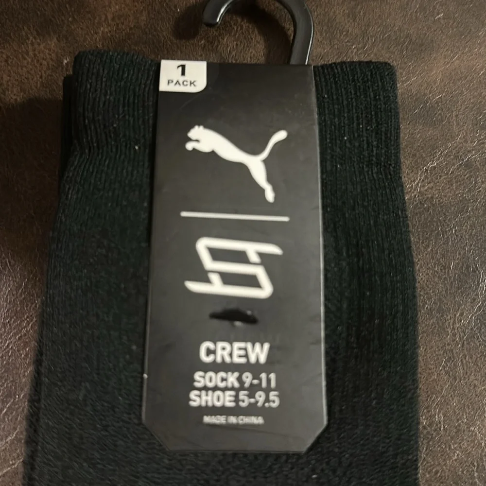 Puma Breanna Stewart Basketball Crew Socks: BLACK/GREEN: NEW WITH TAGS: ONE SIZE